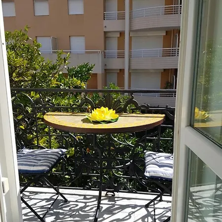 Charmant 2Pcs A 100 M De La Plage Au Calme Menton Exterior foto
