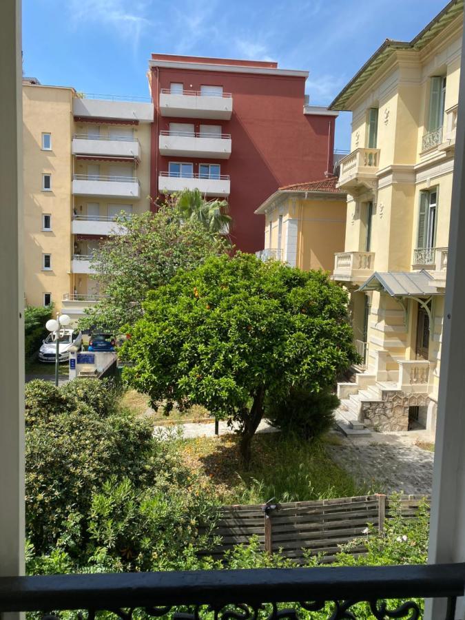 2pcs A 100 M De La Au Calme Apartment *